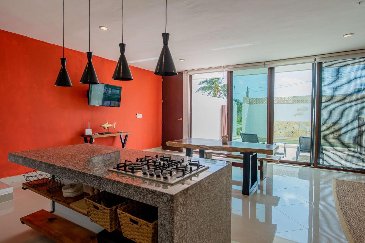 97982 New Modern Villa, Private Pool, High Internet Speed, 2 Blocks From The Beach Pueblo Pueblo Chicxulub エクステリア 写真