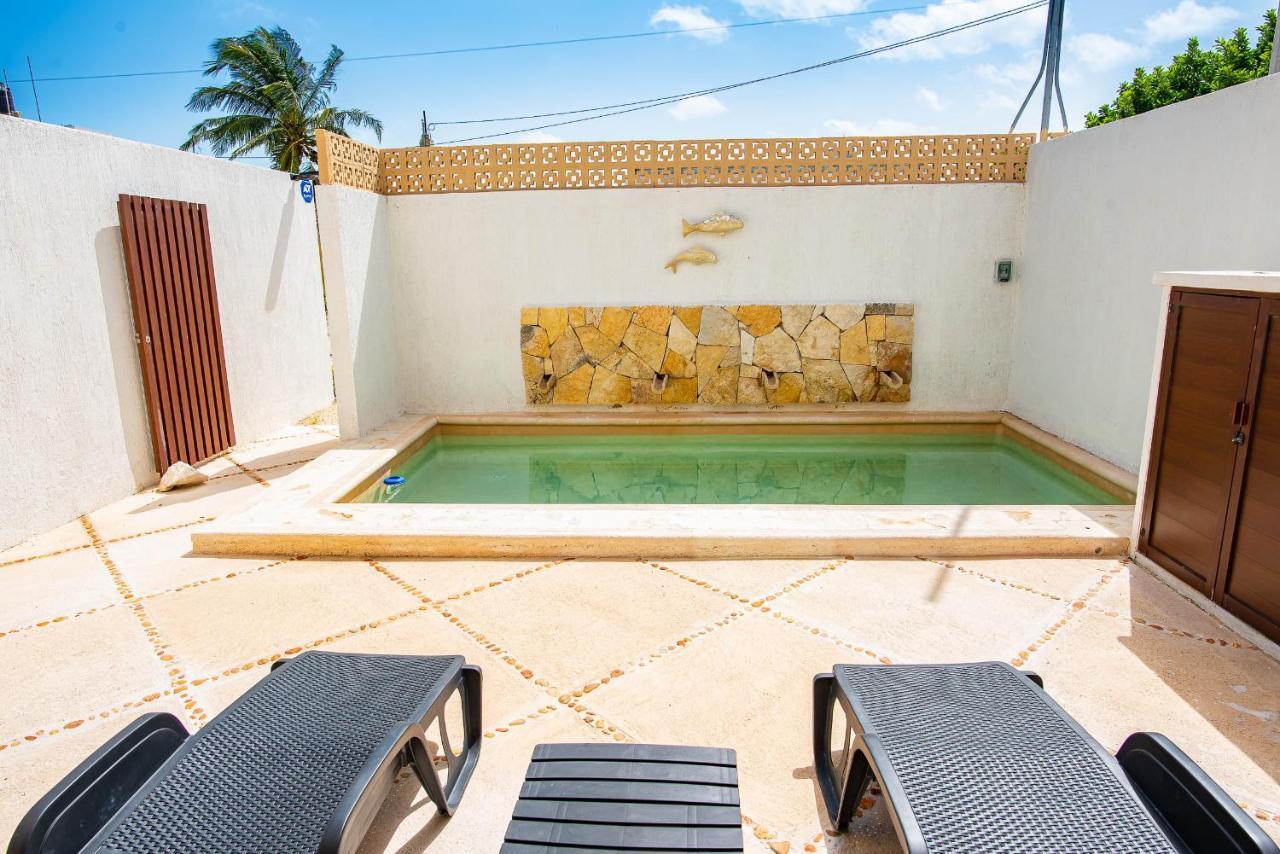 97982 New Modern Villa, Private Pool, High Internet Speed, 2 Blocks From The Beach Pueblo Pueblo Chicxulub エクステリア 写真
