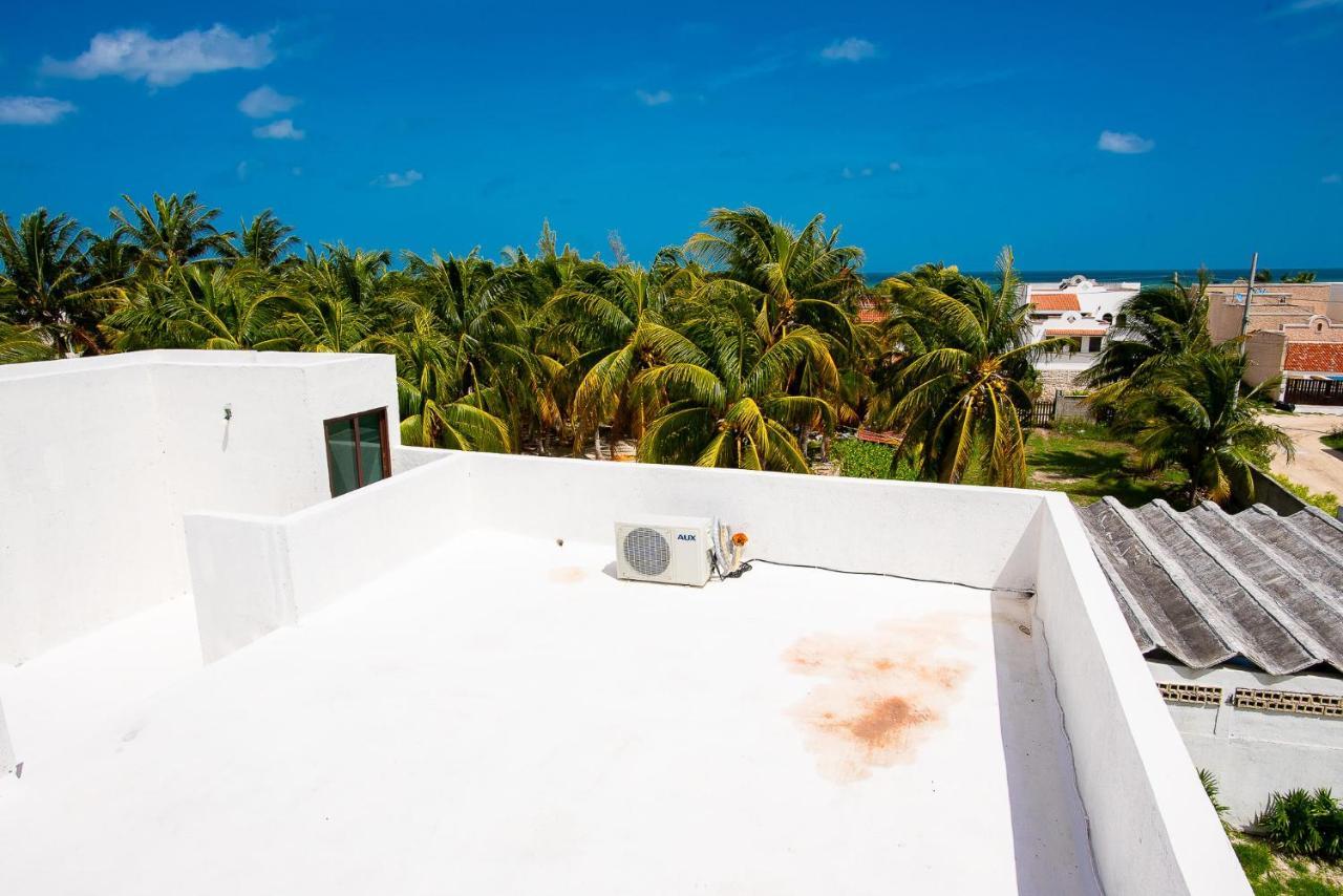 97982 New Modern Villa, Private Pool, High Internet Speed, 2 Blocks From The Beach Pueblo Pueblo Chicxulub エクステリア 写真