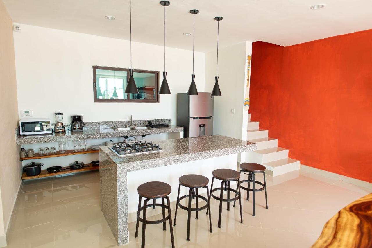 97982 New Modern Villa, Private Pool, High Internet Speed, 2 Blocks From The Beach Pueblo Pueblo Chicxulub エクステリア 写真
