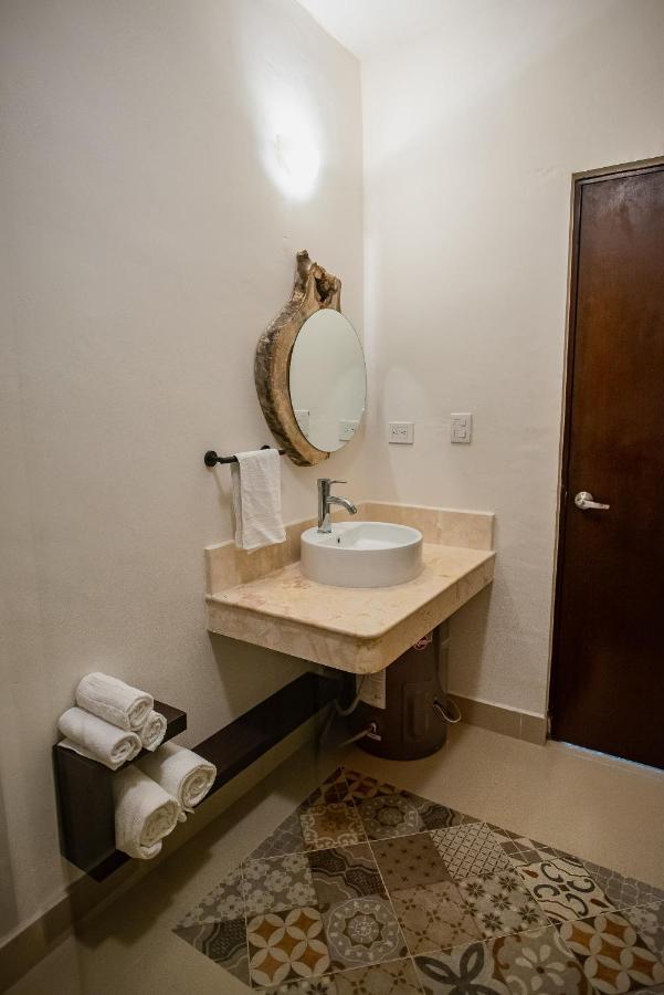 97982 New Modern Villa, Private Pool, High Internet Speed, 2 Blocks From The Beach Pueblo Pueblo Chicxulub エクステリア 写真